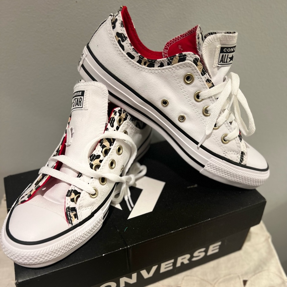 Womens leopard print, size 8, new in box